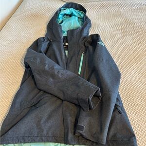 The North Face Women’s Dryvent Rain Jacket Shell